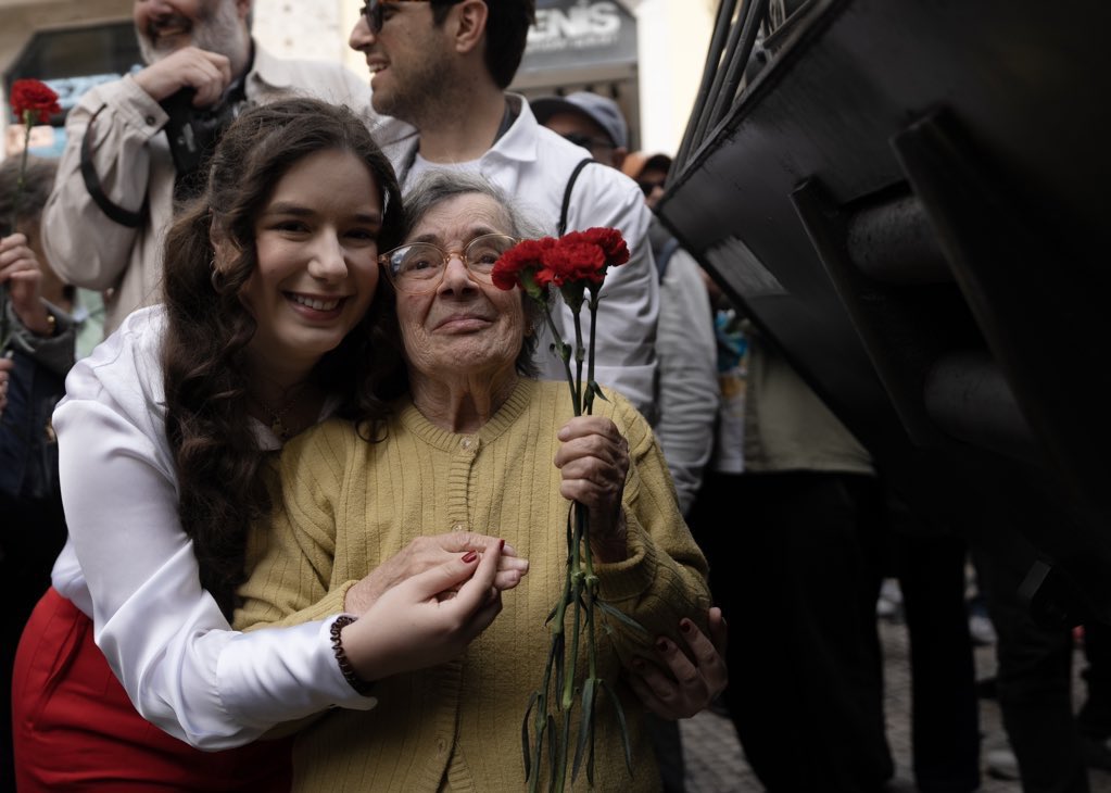 COMUNICADO
Falsa Homenagem da Câmara Municipal da Marinha Grande a Celeste Caeiro
