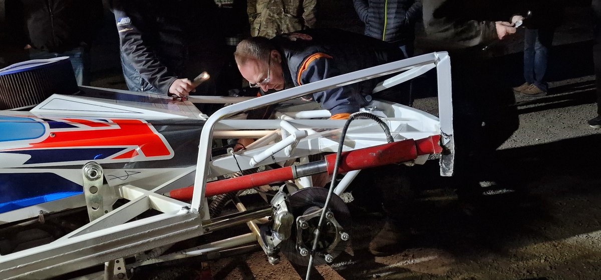 Repairs to the 47 Simon Traves car. Took a big hit in the Final. 

#BriscaF1