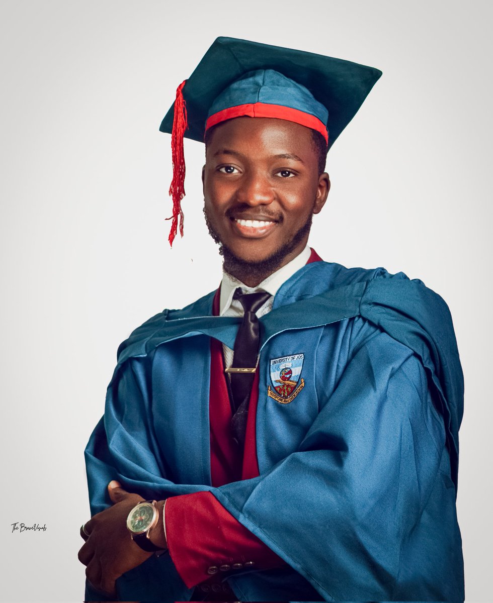 favour_jb_'s tweet photo. Grateful for this incredible journey: graduating as the only First Class Honours student in Guidance and Counselling (Class of 2022), University of Jos. God’s grace carried me through. Thank you to my family, friends, and supporters. The best is yet to come for Ovye Favour Bawa. https://t.co/szyWHeHpVk