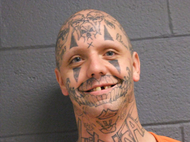 jeremyfromga's tweet image. The Aryan Brotherhood Gang of Texas, membership of 3,500 people--outnumber MS-13.
What is Donald Trump going to do about Aryan Brotherhood?