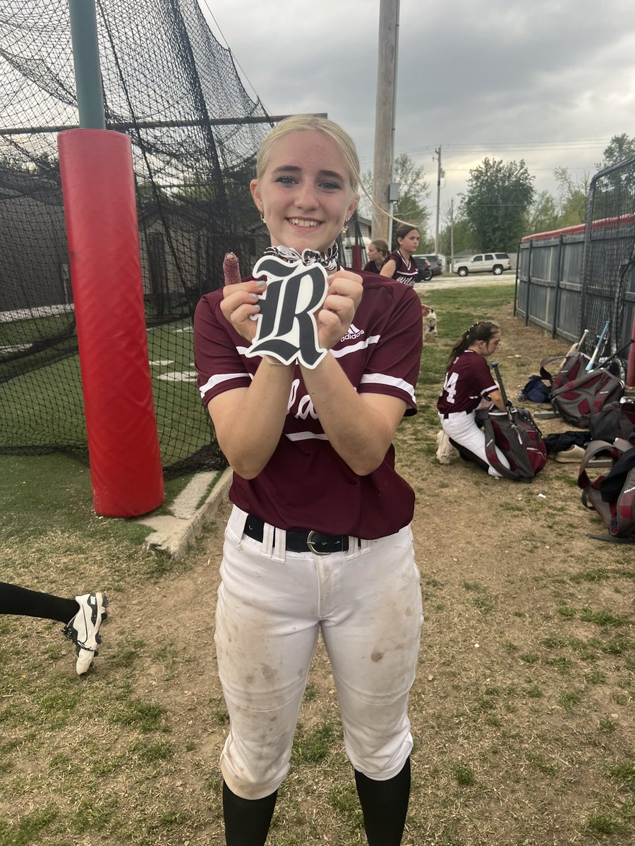 B team advances to the championship with a come from behind win against Carthage 7-6…grade with the go ahead hit and Rylin with a diving play to finish it off…fina was our do your job winner…championship at 5pm