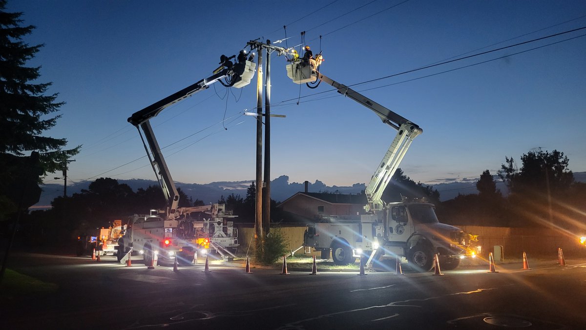 VeraAlert's tweet photo. National Lineman Appreciation Day is April 18, and it is a time to express our utmost appreciation to the great people who work so hard for us every day. It’s our honor to celebrate the hard work, innovation and dedication of electrical linemen. https://t.co/auCpbTavPw