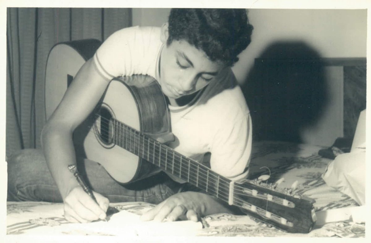 jazzisdeadco's tweet photo. The early days with Mestre @hyldon.oficial during the 70s in Brazil 🇧🇷
Check out the latest #JazzIsDead Hyldon JID023 record with the Brazilian soul legend himself, available on all streaming platforms and on vinyl at https://t.co/ebiUCBuJ6i
#hyldon #jid023 #newrelease https://t.co/48vSAsvPII