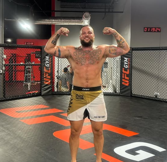 Tony Liebert (@tonyliebert) on Twitter photo Ex-Gophers football player (5-1) Bailey Schoenfelder (<a href="/schoenyb/">Bailey “Berserk” Schoenfelder</a>) returns to the MMA cage tomorrow night against (3-0) Anthony Guarascio to defend his <a href="/CFFCMMA/">Cage Fury Fighting Championships (CFFC)</a> Heavyweight Title.
Schoenfelder is a (-400/ml) betting favorite in the matchup. The fight will be streaming on Ex-Gophers football player (5-1) Bailey Schoenfelder (<a href="/schoenyb/">Bailey “Berserk” Schoenfelder</a>) returns to the MMA cage tomorrow night against (3-0) Anthony Guarascio to defend his <a href="/CFFCMMA/">Cage Fury Fighting Championships (CFFC)</a> Heavyweight Title.
Schoenfelder is a (-400/ml) betting favorite in the matchup. The fight will be streaming on