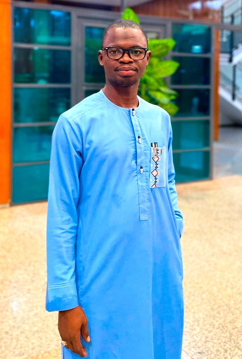 amnasiru's tweet photo. “I still de o”
May we all end well
“E no easy gon!”
#amnasir™ @elrufai @Ahmad_Bawa https://t.co/7gA74FkDDQ