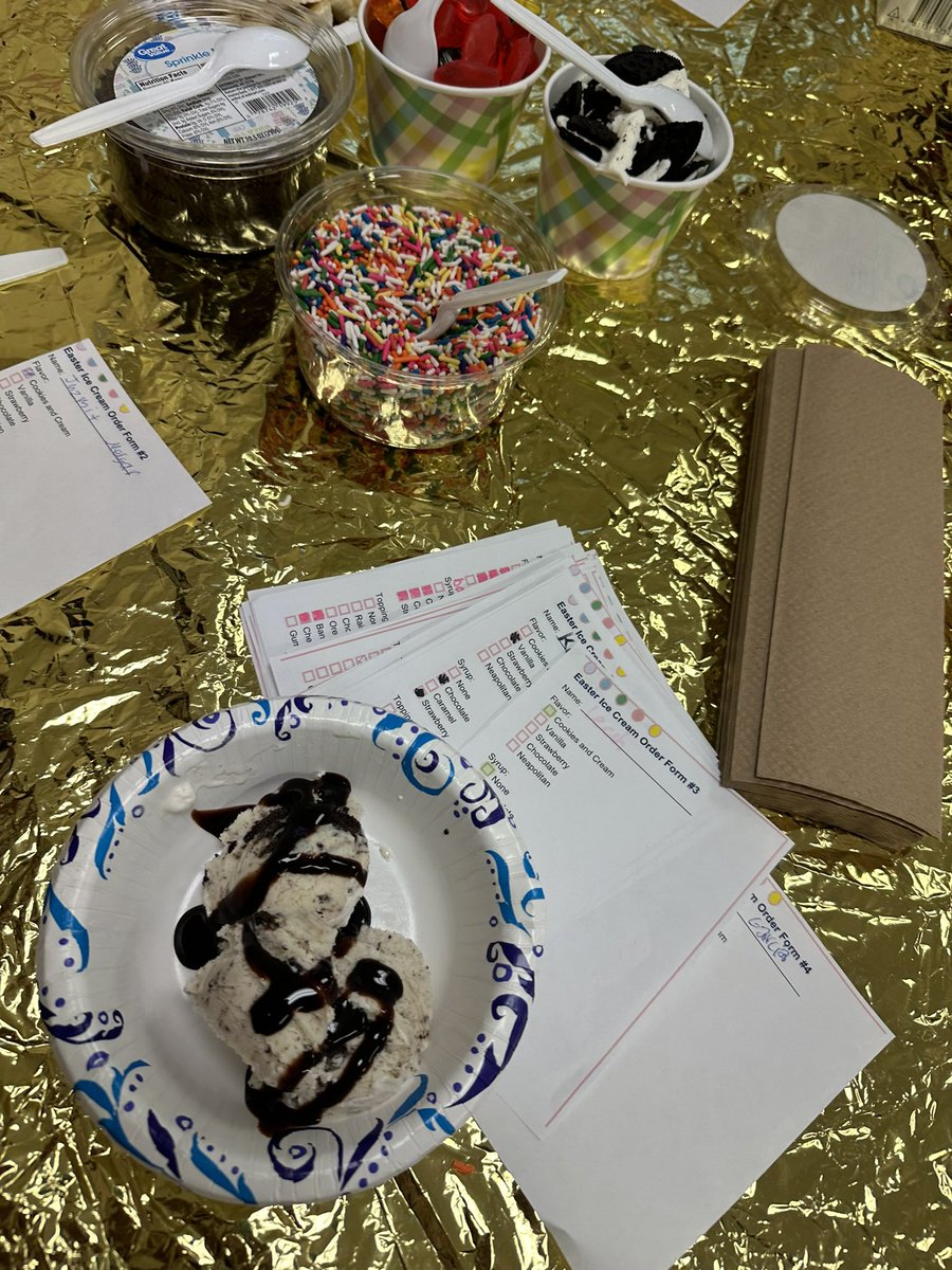 RebbekahP's tweet photo. Hoppin’ into spring with sprinkles and smiles!🌼🍨🐰🩵 @Hill_AISD https://t.co/TYwoltpmML