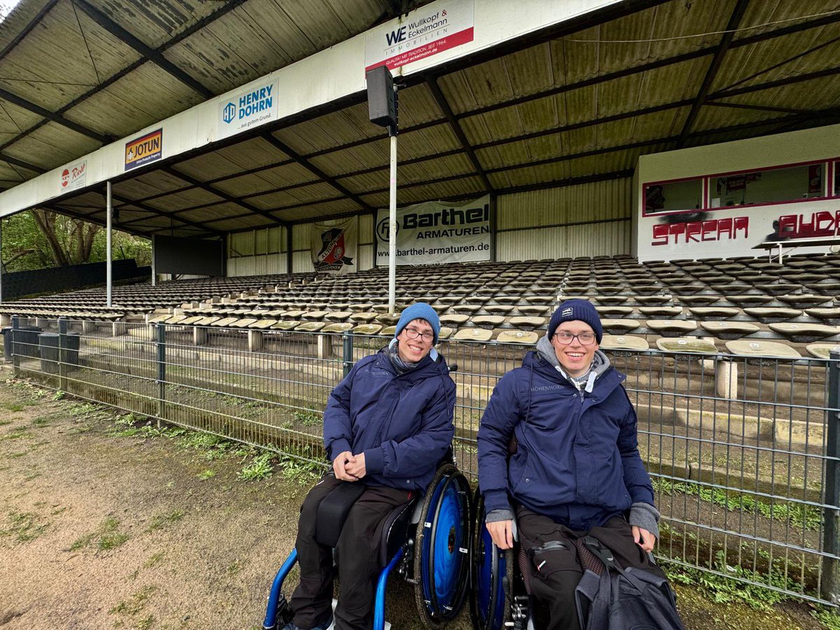 rollenderhsvfan's tweet photo. Landespokal Hamburg Viertelfinale: Altona 93 gegen SC Victoria Hamburg (1:0)
#Fussball #fussballspiel #fotos #bilder #groundhopper #groundhopperapp #futbology #rautenfranz #rollenderhsvfan #verbandspokal #viertelfinale #verbandspokalhamburg #lottopokal #altona93 https://t.co/LWuVuLJKiU