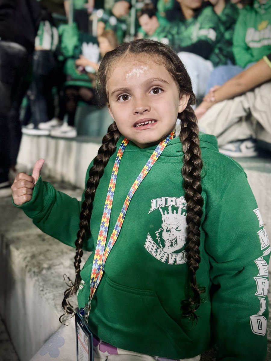 Coritiba's tweet photo. 𝐓𝐨𝐫𝐜𝐢𝐝𝐚 𝐪𝐮𝐞 𝐧𝐚̃𝐨 𝐬𝐞 𝐜𝐨𝐦𝐩𝐚𝐫𝐚! 💚🏟️
Tá no ar o #NaTorcida da terceira rodada, mostrando a festa da Nação Alviverde no Couto!
Asssite aqui: https://t.co/mGmtfrQG1k https://t.co/tYnhXLyi25