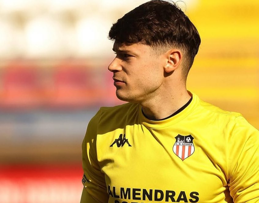 pedro3fm's tweet photo. Y ojo que el partido de Jaime Durán también ha sido completísimo. Le tenía menos visto y me ha sorprendido para muy bien.

Portero del 2001, ex de Villarreal y Mallorca.

Tiene un futuro y un presente muy a tener en cuenta.

Por cierto, extremeño 📍🟢⚪️⚫️ https://t.co/lofQgq1vbZ