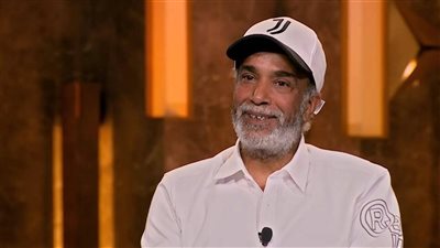 Amanyology's tweet photo. لا حول ولا قوة إلا بالله.. سليمان عيد كان راجل طيب لسة من فترة كنت شفته وهو بيحكي قصته في أحد البرامج وإنه قد إيه تعب في حياته وشاف كتير إلا إن ربنا هيأله ظروف حسنّت من أحواله وكان السبب في ده هو عادل إمام.. https://t.co/XSgA5wd5Ro