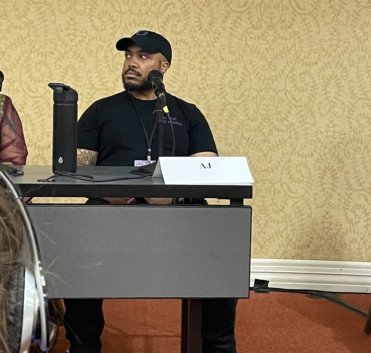 nlovewithhorror's tweet photo. AJ is up next for his panel: Originality of Evil- are horror stories just rehashed ideas or are there original stories? #norwescon https://t.co/sAp2B7ol2y