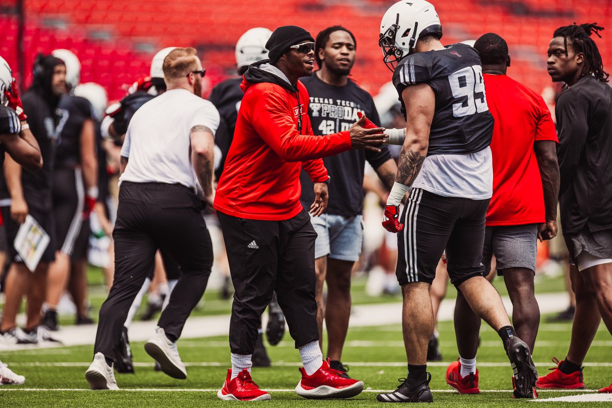 Sam Carrell tweet media