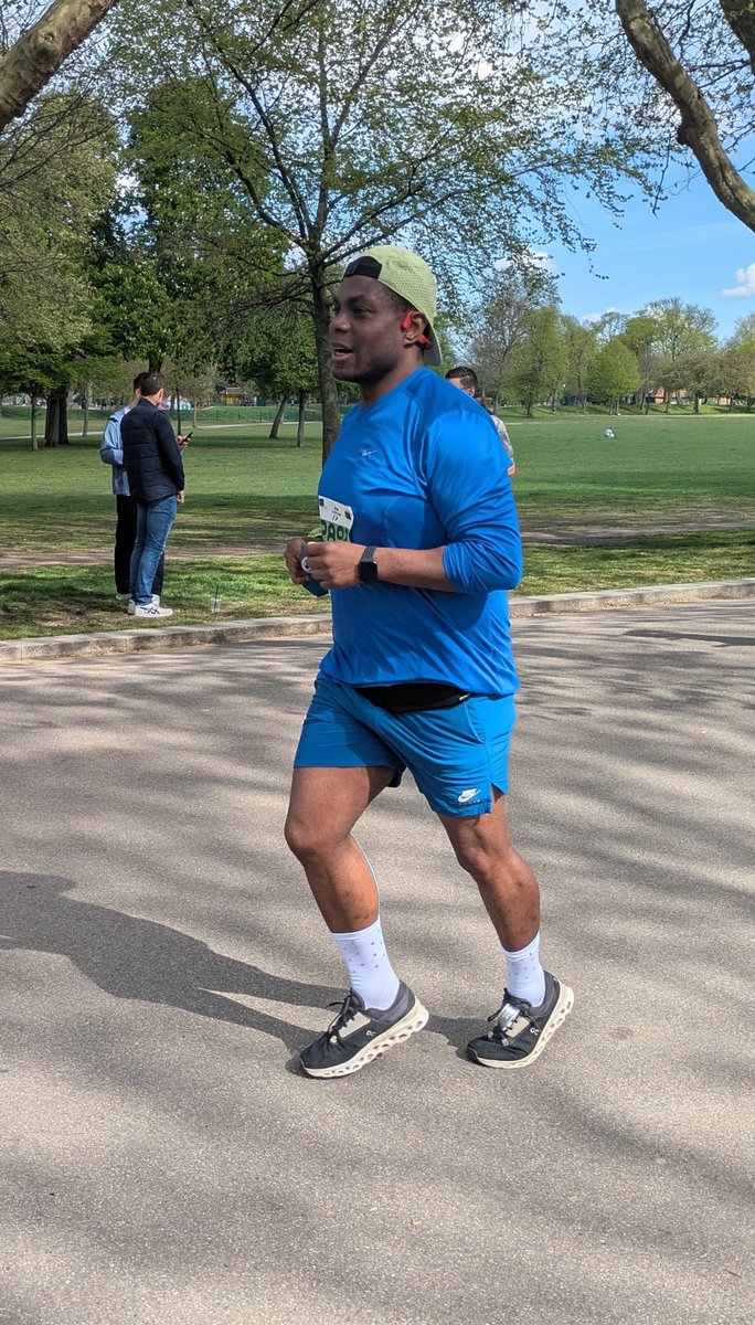 AshleyBurton_13's tweet photo. Finally got round to running the RunThrough Easter race. I forgot about it as I signed up last year. But could not have asked for a better race. Plus having friends cheering me on. Brilliant job from @RunThroughUK as always. #Easterrun #Ukrunchat #Runthroughuk #runchat🏅🐣🏃🏾 🍪 https://t.co/sjB8QB3J8B