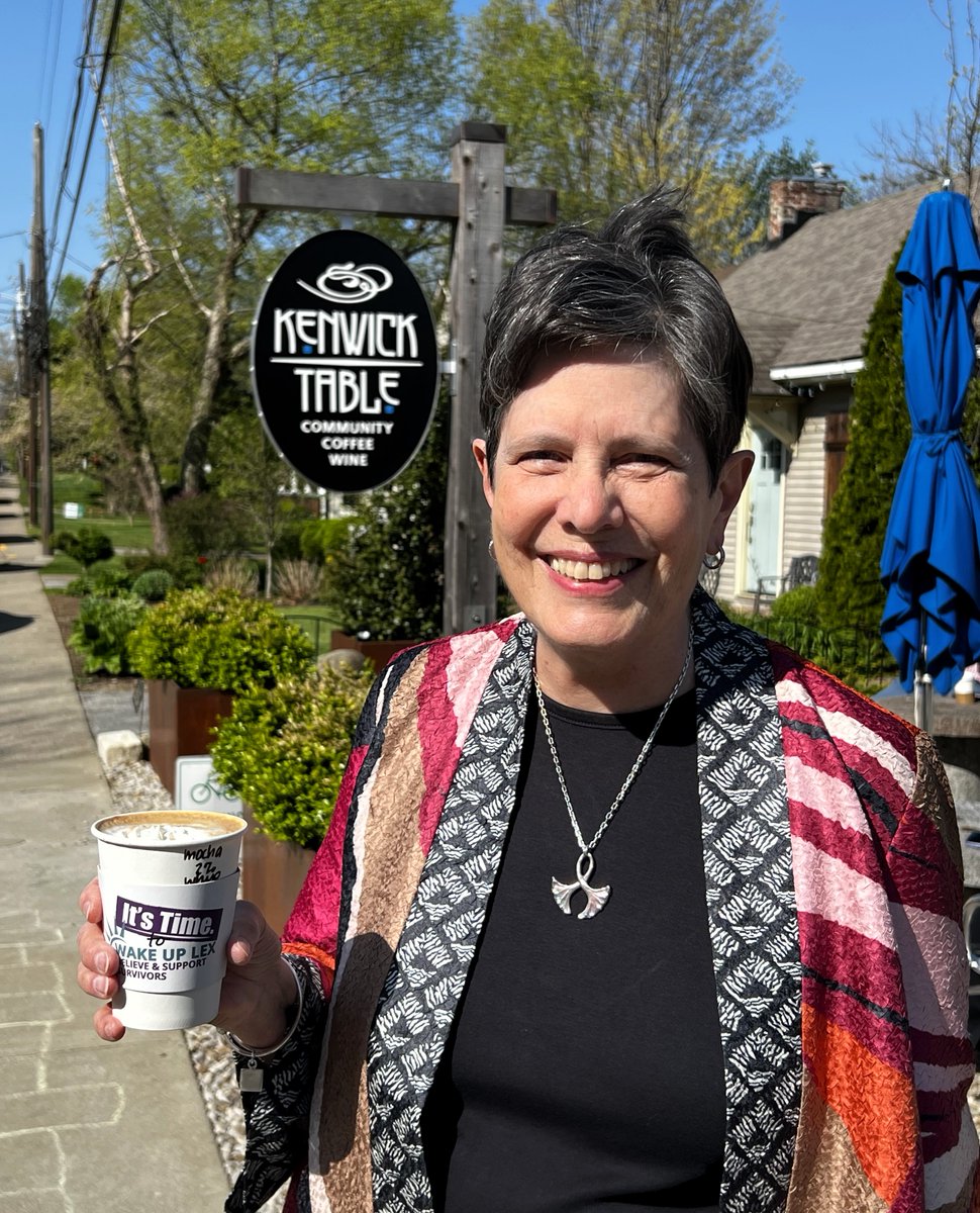 MayorGorton's tweet photo. Today is the day to show your support for those affected by domestic violence. The “It’s Time” initiative, along with our @LexStopDSV, work to encourage our community to know about, talk about, and do something about domestic and sexual violence. (1/2) https://t.co/Rz6dPYFJZQ