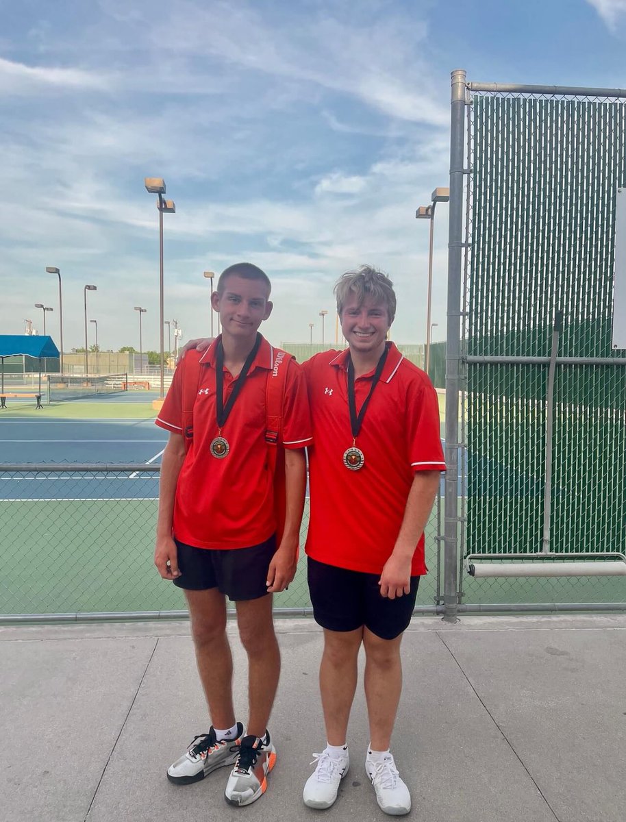 The Hawks are ready for District next week!! Let’s Go Heath! Let’s Go Hawks! 🔥🎾