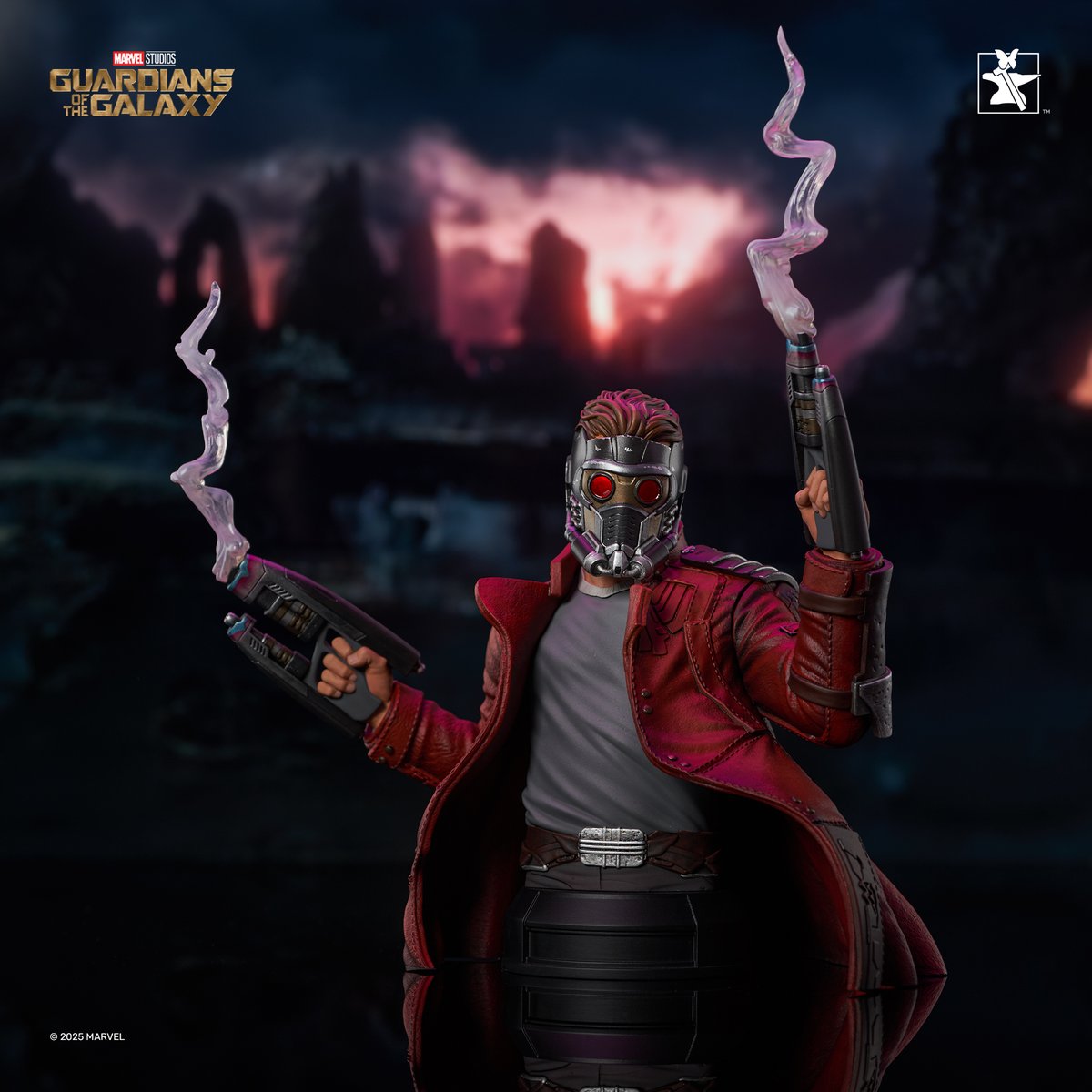 GentleGiantLTD's tweet photo. Ready to be the life of the collection? The Marvel Studios' Guardians of the Galaxy - Star-Lord Mini Bust is here to bring a little cosmic swagger to your space. Add him to your collection at https://t.co/ggc0h0Jg86. 

#Marvel #MCU #GuardiansoftheGalaxy #StarLord #MiniBust https://t.co/1gfl3asMu8