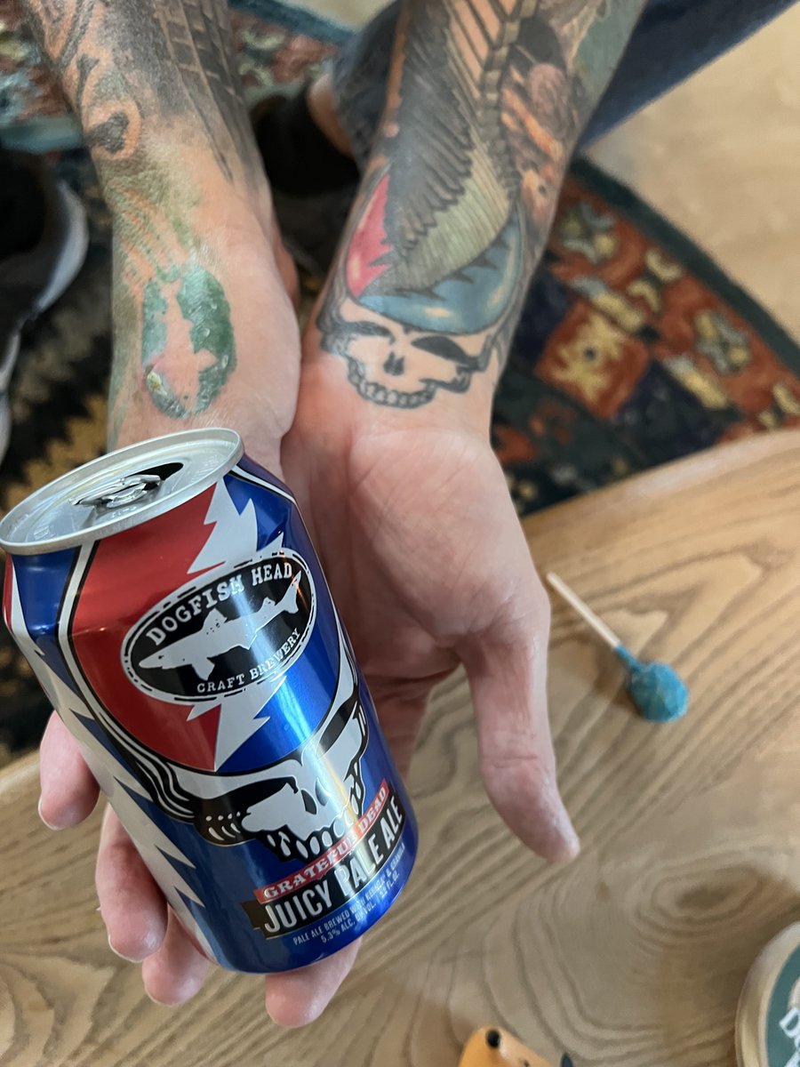 dogfishbeer's tweet photo. When the ink matches the beer ๐ #offcentered https://t.co/i9ECNULSx9