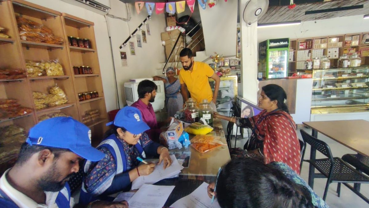 Commissioner of Food Safety, Telangana (@cfs_telangana) on Twitter photo ๐๐ฎ๐ป๐ฑ๐ต๐ฎ๐ป ๐ฆ๐๐ฒ๐ฒ๐ ๐๐ผ๐๐๐ฒ, ๐ก๐ถ๐ฟ๐บ๐ฎ๐น ๐ง๐ผ๐๐ป
16.04.2025
* No proper hygiene maintained within the premises.
* Food handlers are not wearing hair caps and gloves.
* Expired bread packets and unlabelled ready to eat savouries were identified and destroyed.
* ๐๐ฎ๐ป๐ฑ๐ต๐ฎ๐ป ๐ฆ๐๐ฒ๐ฒ๐ ๐๐ผ๐๐๐ฒ, ๐ก๐ถ๐ฟ๐บ๐ฎ๐น ๐ง๐ผ๐๐ป
16.04.2025
* No proper hygiene maintained within the premises.
* Food handlers are not wearing hair caps and gloves.
* Expired bread packets and unlabelled ready to eat savouries were identified and destroyed.
*