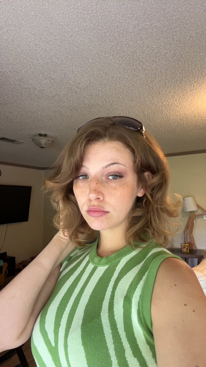 _lowlyf_'s tweet photo. https://t.co/EoZrsyHsgN