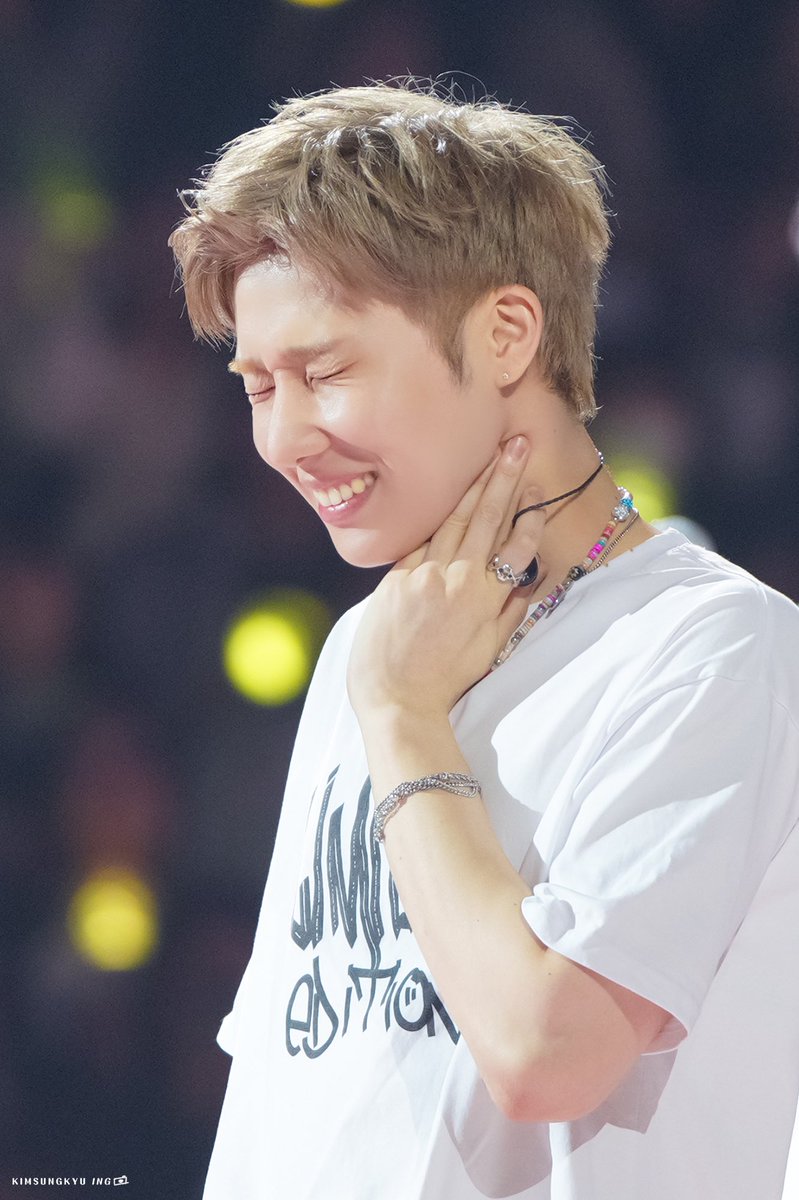 250413 리미티드 에디션 앙콘

기다린 만큼 더 웃게 해줄게
네 손을 꼭 붙잡을게

#성규 #김성규