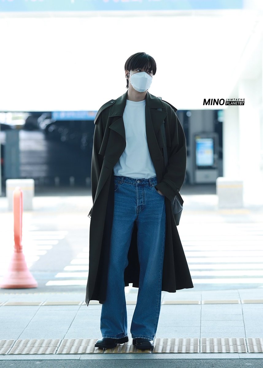 250418 ICN 출국민호
미노가 트렌치코트를 입고오면??  게임오버!!
존잘존멋미노다 #2
#이민호 #LeeMinHo #MINHOVERSE