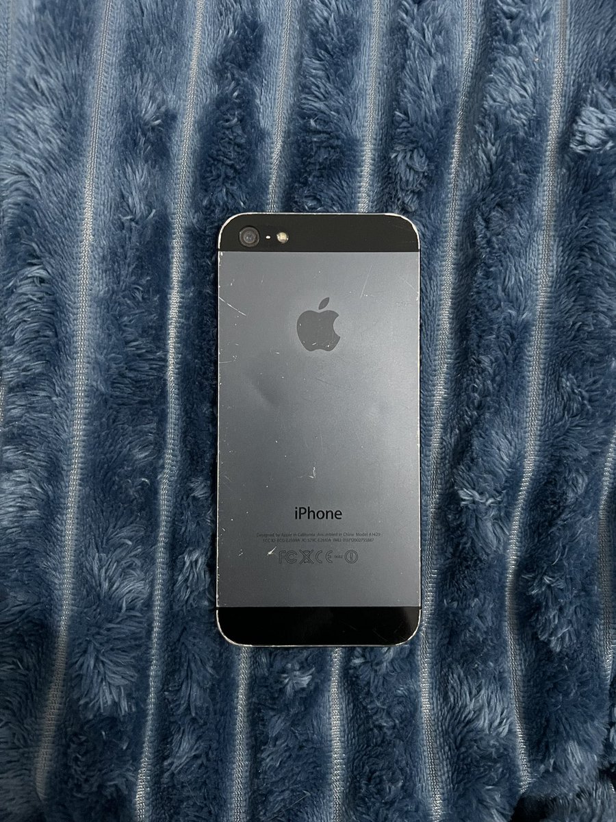 ____cara tweet media