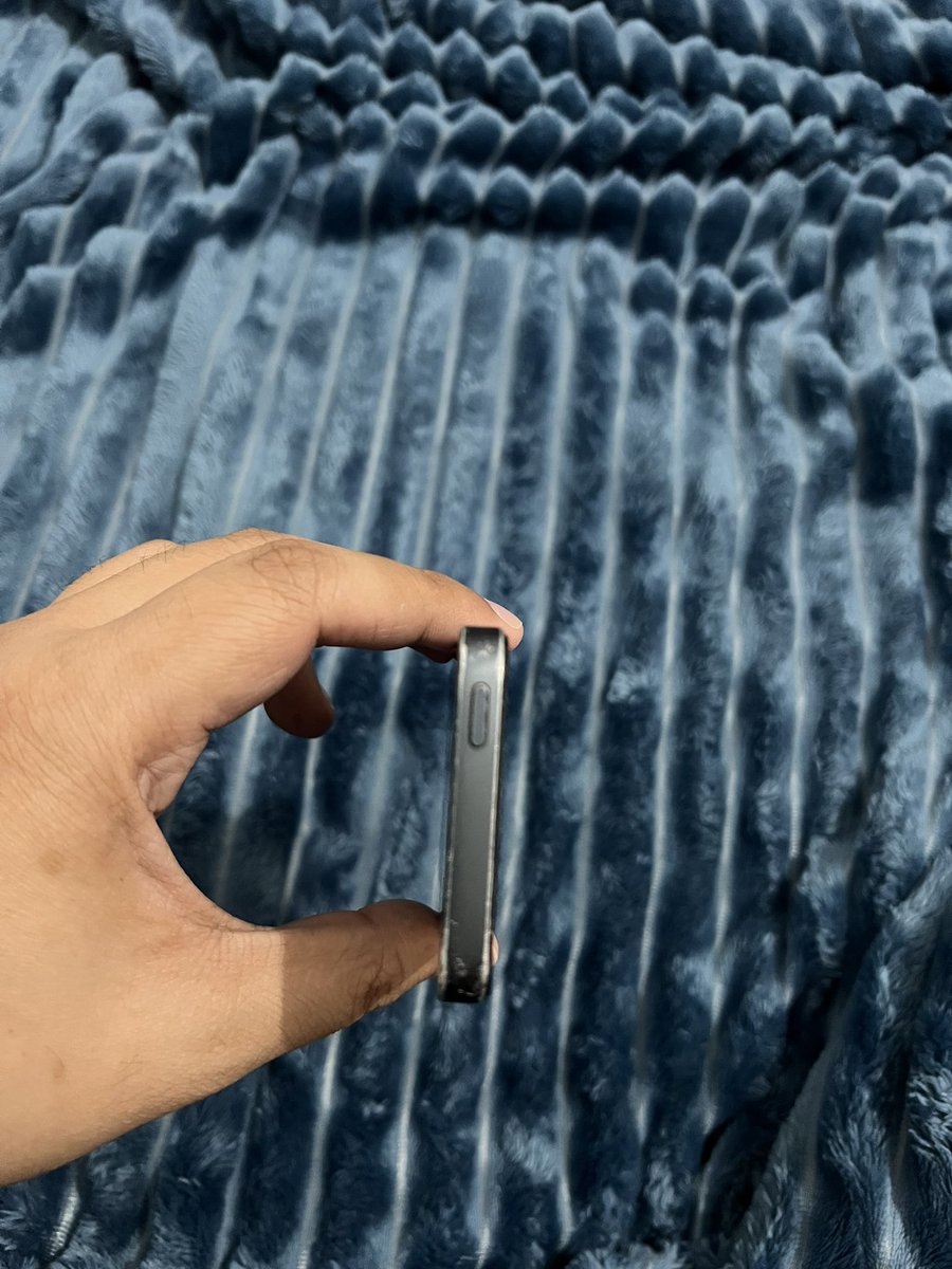 ____cara tweet media