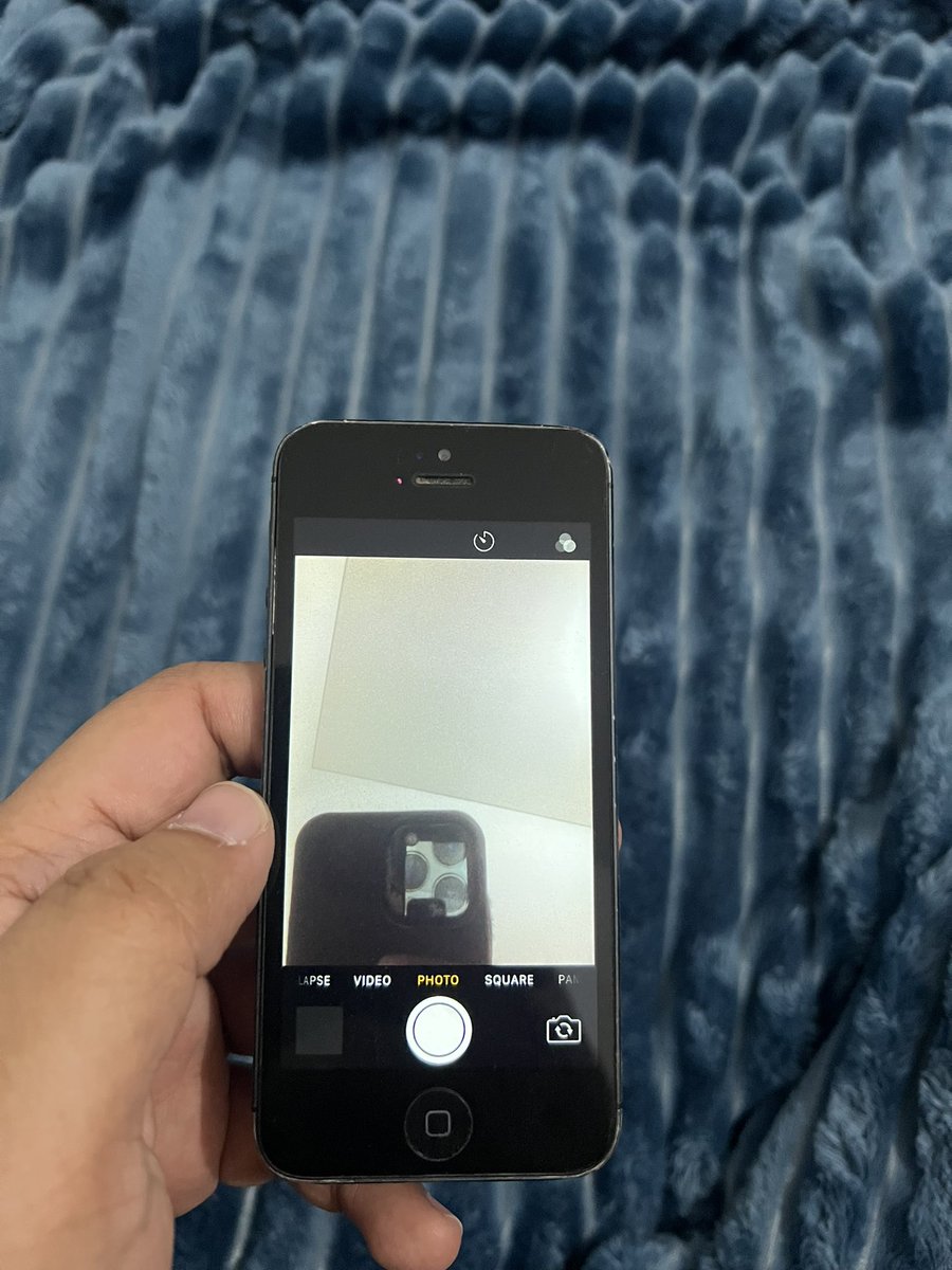 ____cara tweet media