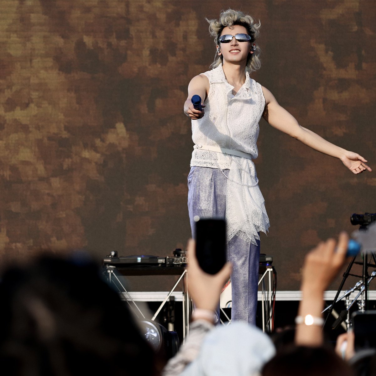 AmandaCDrama's tweet image. I vote Zhang Zhehan THE BEST MALE SINGER #ZhangZhehan #TOP200MALESINGERS