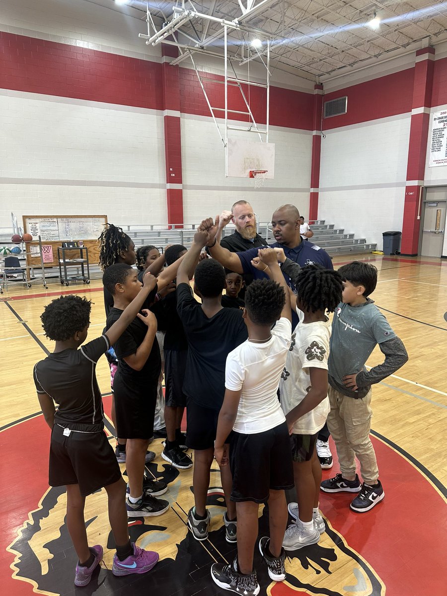 Viking Basketball tweet media