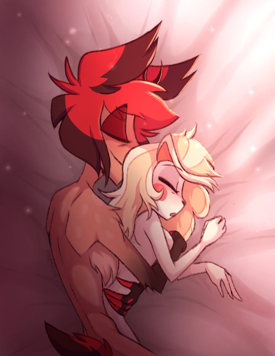 Spooning 💕

#Charlastor #RadioBelle