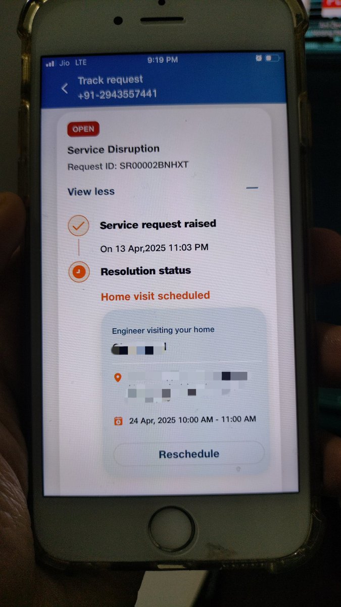 Raincutter's tweet photo. This is the sorry state of @reliancejio @JioCare as of today.  No replies to query about what's going to happen with advance rental amount I've paid. The home visit was first set on 19th April which was already pathetic and now it's been moved to 24th. I have no words... https://t.co/FrBSibY28j