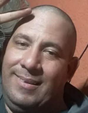 ORCOMA_MTZ's tweet photo. REPRESOR DE MATANZAS
Robersi Pedraza López era policía motorizado en el área de Varadero, Cárdenas, en Matanzas. Al parecer, ahora está viviendo en New Jersey, desde que entró a USA hace alrededor de dos años. Esta denuncia fue hecha por una de sus víctimas, a quien él arrestó en Santa Marta, Matanzas, supuestamente por no tener licencia para manejar una moto eléctrica. Desgraciadamente, esta es la única foto que tenemos de Robersi Pedraza López.
#ORCOMA #CocodrilosPaLaCalle #MatanzasEnDesobediencia #LibertadParaCuba #AbajoLaDictadura #PatriaYLibertad #LibertadParaLosPresosPoliticos #CubaPaLaCalle