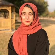 binttariq33's tweet photo. یہ دو وہ صحافی ہیں جنہوں نے بعض فائز عیسیٰ میں مبارک ثانی کیس کے خلاف جیو ٹی وی کے ذریعے جھوٹی خبر نشر کی جس کی وجہ سے اس فیصلے کے خلاف ہر جگہ پروپگینڈا شروع ہوا جس کا نتیجہ موجودہ احمدیوں کے ساتھ ہونے والے حالات ہیں احمدیوں کے تمام حقوق غصب کر لیے گئے https://t.co/nx1ourZBpO
