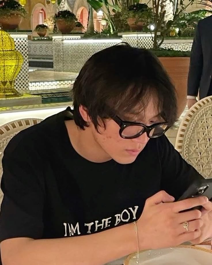 haechcom's tweet image. D-49 until Haechan's Birthday