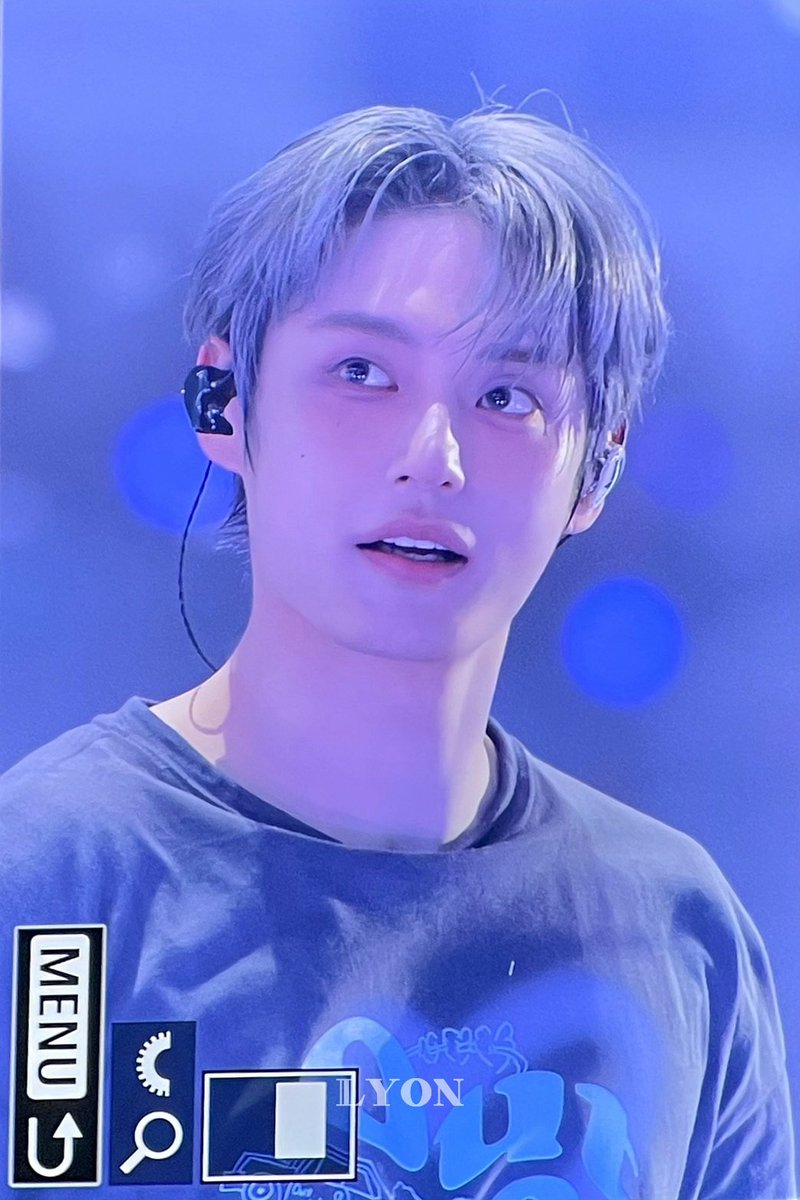 250418
#김지웅 #KIMJIWOONG #キムジウン
#ZEROBASEONE #ZB1 #제로베이스원