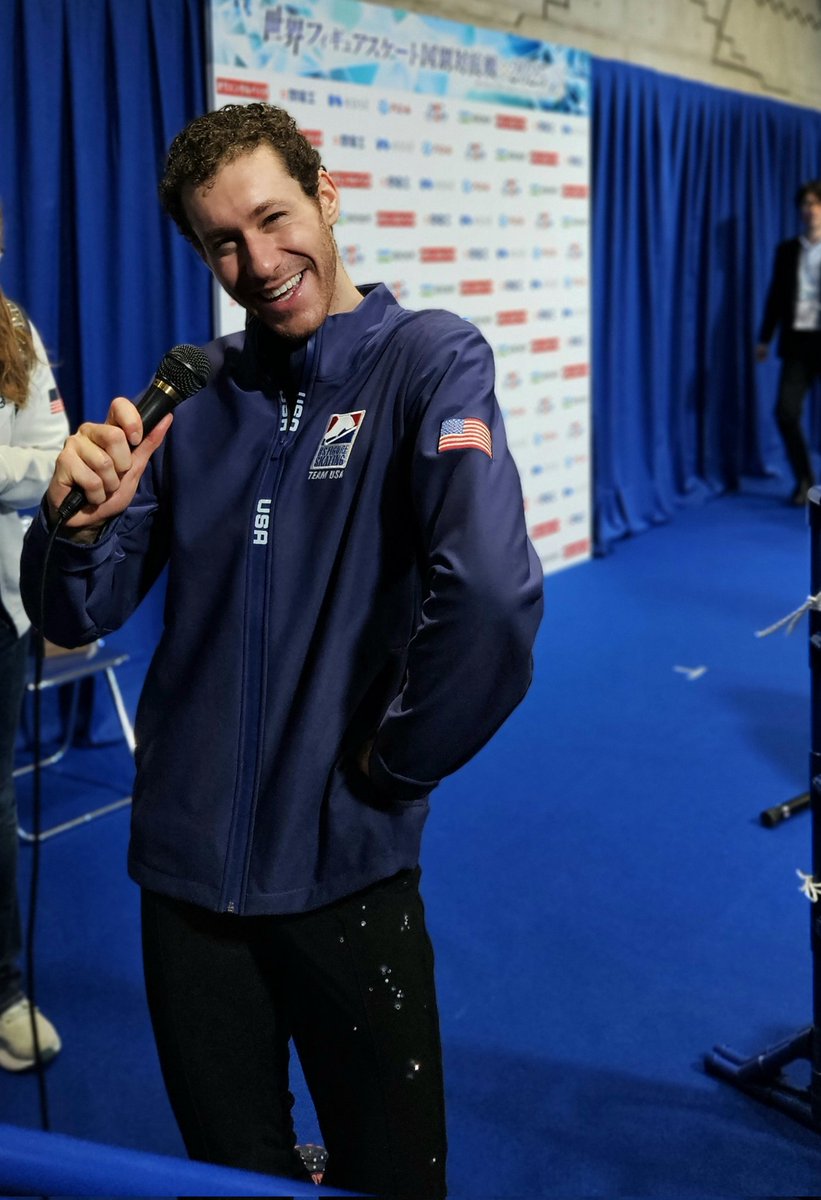 Golden Skate tweet media