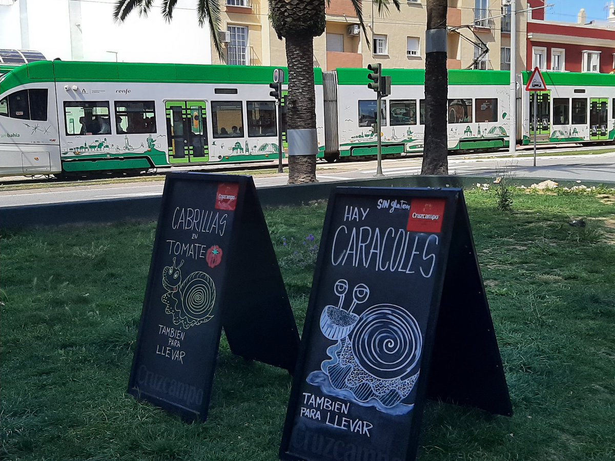 Recorrido a pie de Cádiz a San Fernando #Eurovelo8 y vuelta en <a href="/Trambahia/">Trambahía</a> Preciosa excursión para un Viernes Santo 💜💜❤