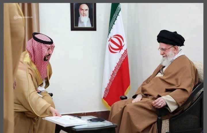 Abdallah_obeed's tweet photo. كما قيل: "عقيدة الناس خطّ أحمر وحمايتها من التضليل والانحرافات فوق كل اعتبار".

لذلك ننتظر الرد الحازم القاسم الجازم الضارم الفارم العارم الخارم من أسود السنة الأشاوس. https://t.co/GTj5goAkS8