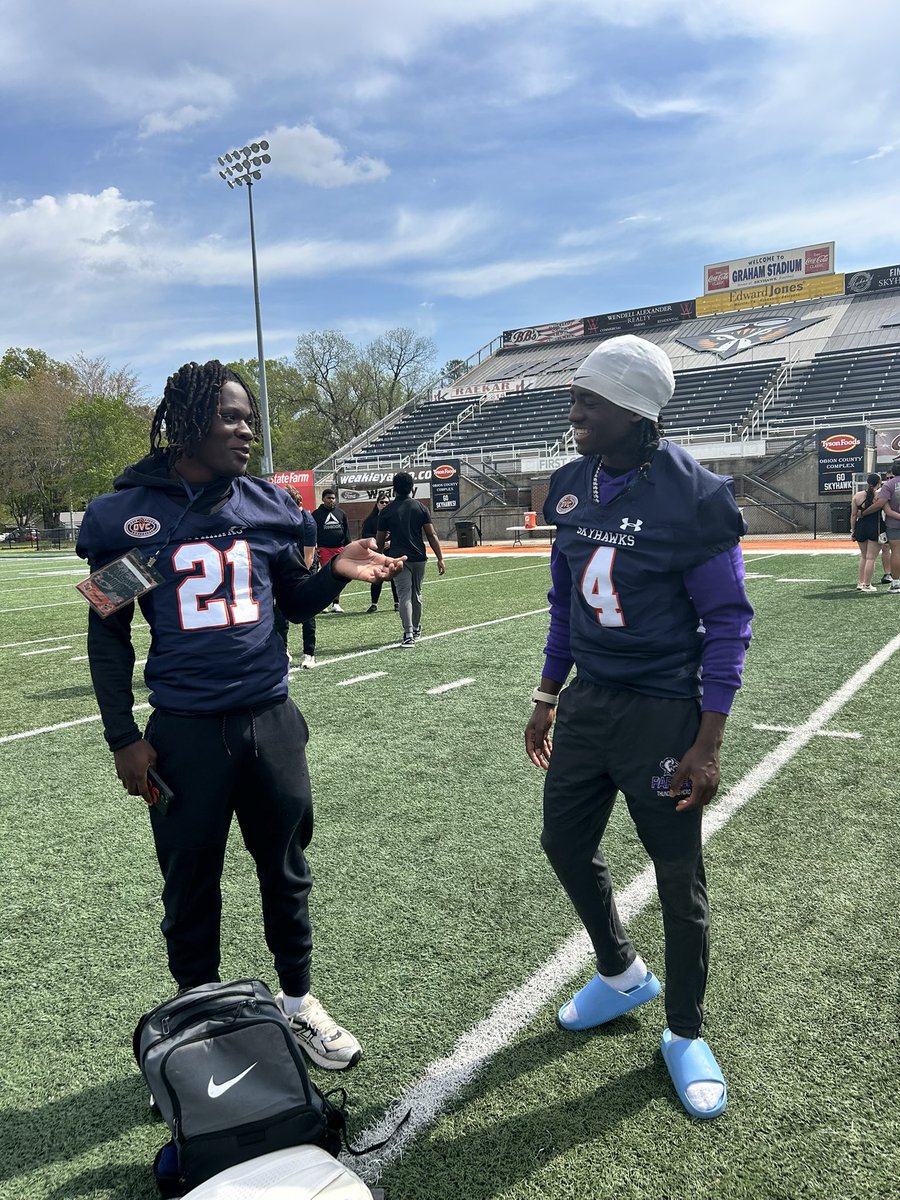 KejuanLamb2's tweet image. I will be visiting @utmartin today  @CoachL__ @CoachWarren23