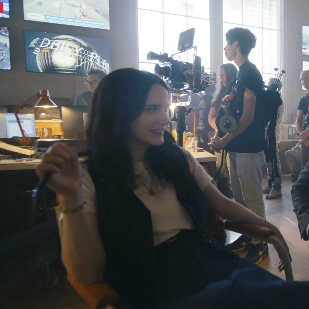 new look at rachel brosnahan as lois lane behind the scenes of #superman