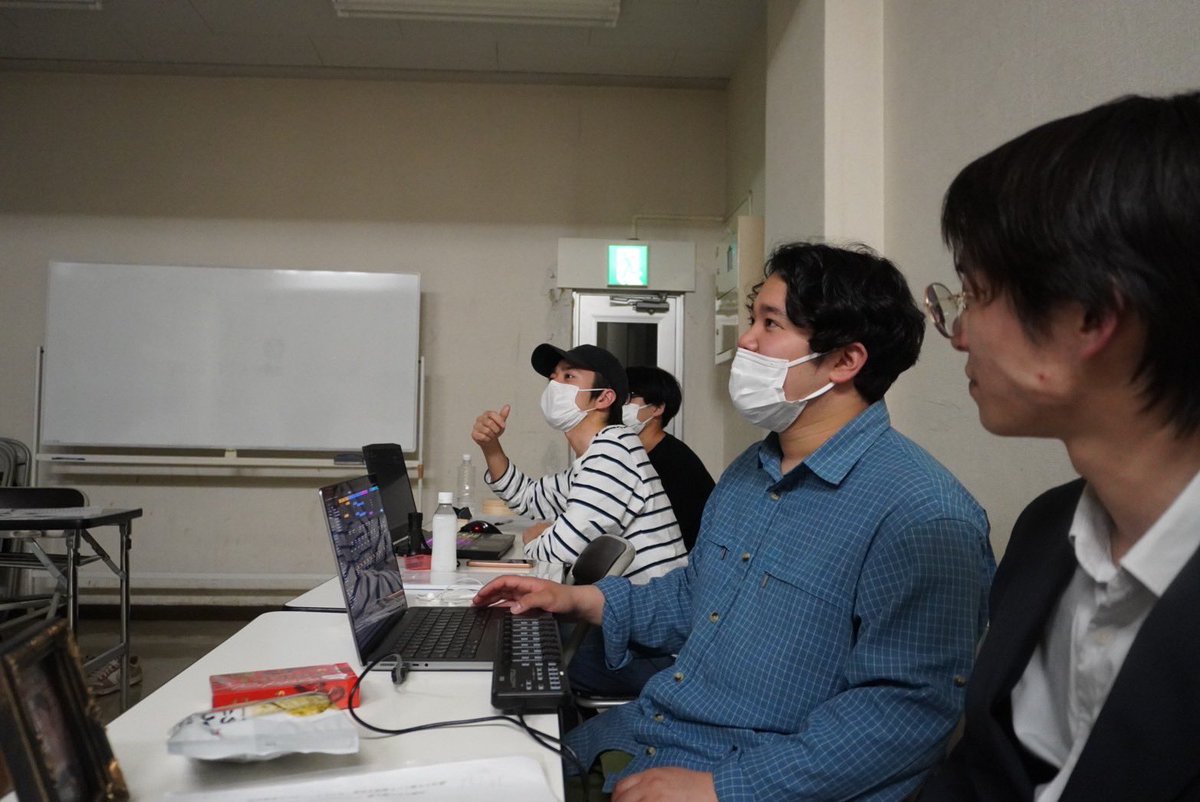 【稽古場日誌11】

明日は待ちに待った本番。
微調整や試行錯誤をし完成へと向かいます。

男二人の人生の一幕を是非ご覧ください。

ご予約はこちらから
quartet-online.net/ticket/yobigun1

＃予備軍本公演　＃命を弄ぶ男二人