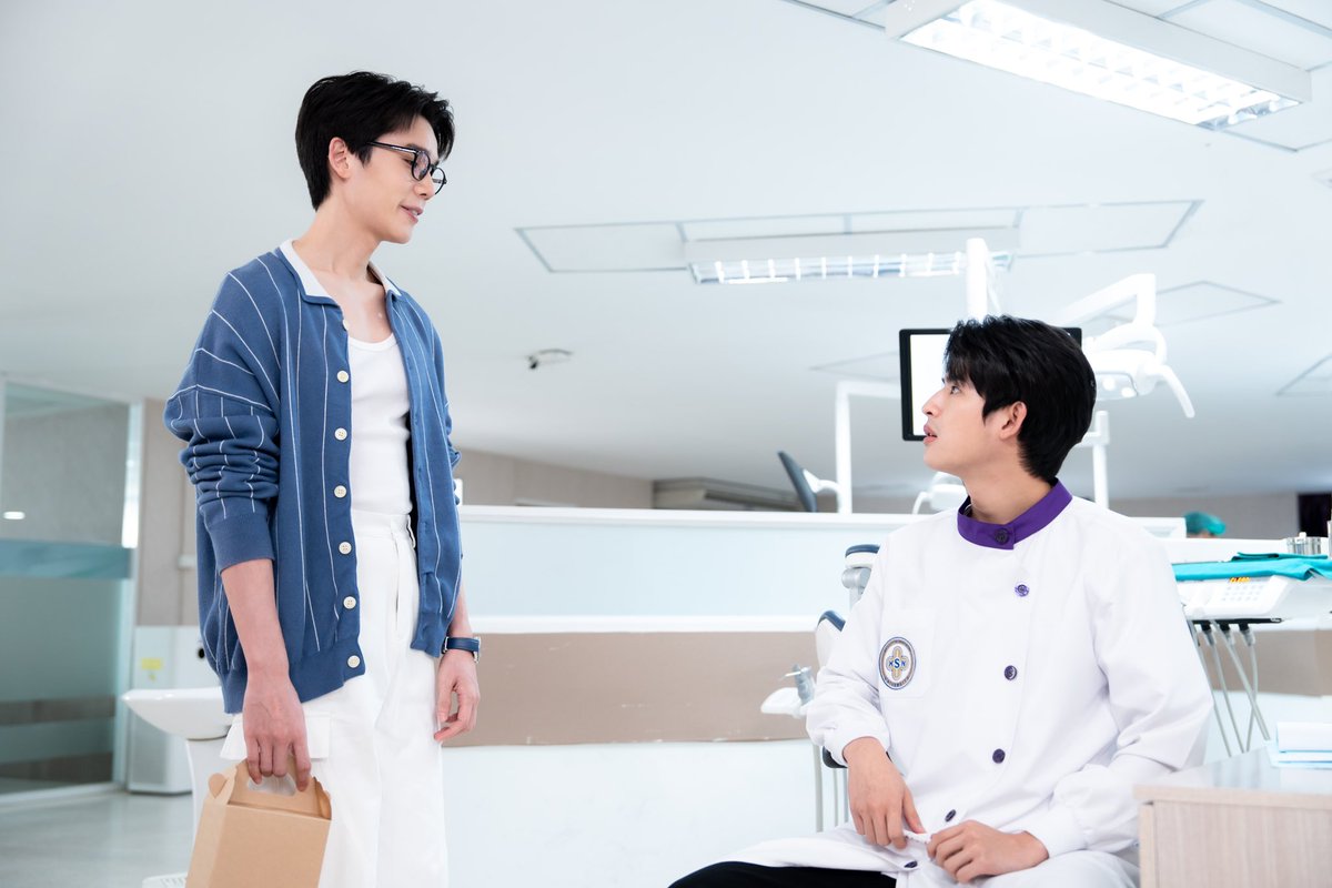 SweetToothTH's tweet photo. ขอบคุณทุกคนที่มาจอยกันใน SPACES อย่าลืมตามไปดูย้อนหลังกันด้วยน้าา ใครดูแล้วชอบซีนไหนบ้าง มาบอกกันหน่อยยย ✨

🔗 #MrRomanticMV MV OUT NOW!
https://t.co/IODVXEaq7b

#SweetToothGoodDentistEP4 https://t.co/7dHRz7lSIf