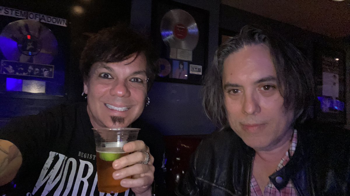 JackAndradMusic's tweet photo. Had a #great time hanging with my bros Carlos and Max, watching Max’s #band super #fun
#Metal 
#Tour 
#Live 
#Music https://t.co/uIfcyR66Le