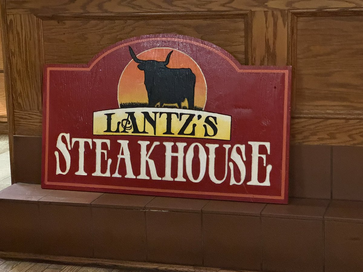 Had a great time visiting my old friend Curt in Wisner last night. If you’ve never been, the ribeye is legit. No doubt the best beef in the country is in Cuming County.