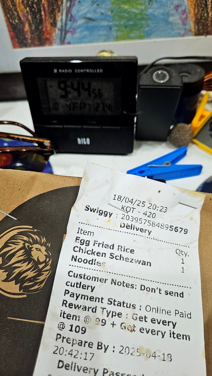 alienhuman_o's tweet photo. @Swiggy ordered at 8.23pm and received at 9.44pm. Initially shown order delivery in 20-30min. Seriously I need to think before ordering by Swiggy next time. https://t.co/iXznQJ7QZE