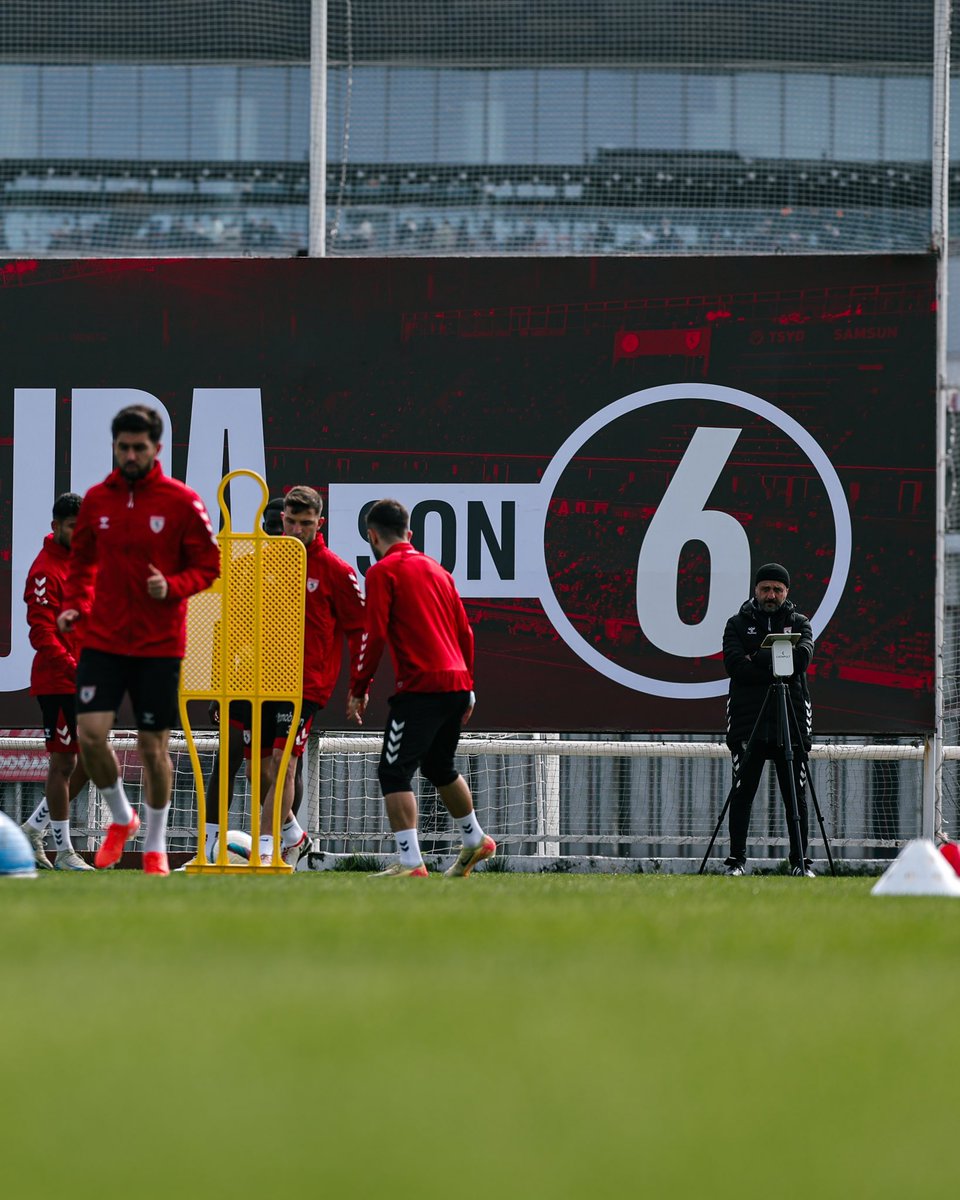 Her adımda gözümüzün önünde duran bir hedef: Avrupa’ya son 6! 🔴⚪️

#RoadToEurope #Samsunspor #AtatürklüArma