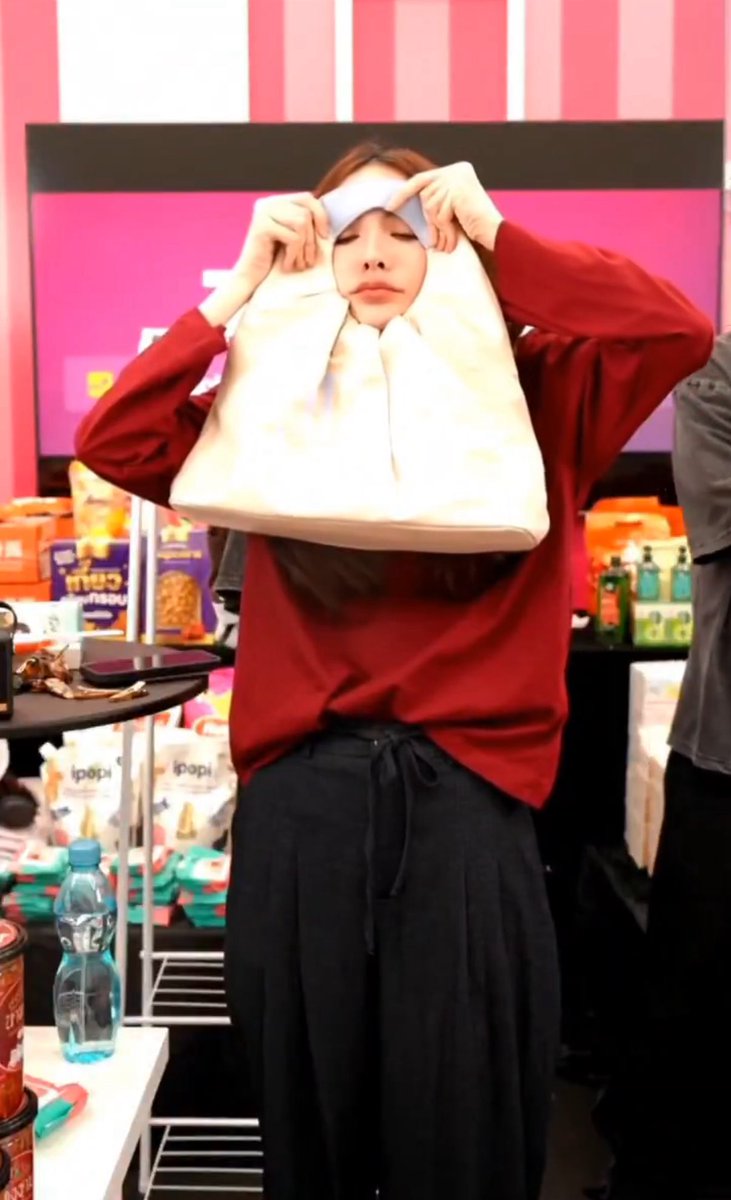 rin (@englottesweet) on Twitter photo I want to start my apologizing for not being able to watch your 3hr live. I will never sleep again. Hope you get some well deserved rest! 🥹 
#AtipaMGIshopXCharlotte
#CharlotteAustin #ชาล็อตออสติน I want to start my apologizing for not being able to watch your 3hr live. I will never sleep again. Hope you get some well deserved rest! 🥹 
#AtipaMGIshopXCharlotte
#CharlotteAustin #ชาล็อตออสติน