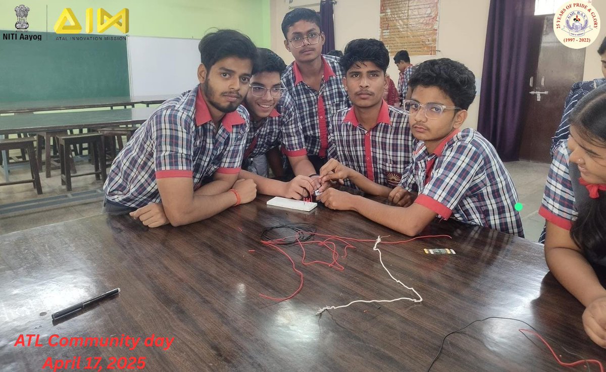 AtlGAILDAV's tweet photo. Exciting ATL Community Day at @GailDavps! Students from @DibiyapurKV explored 3D printing, Tinkercad, LED circuits, and Arduino. Hands-on learning &amp; innovation! 💡 #ATLCommunityDay #EqualOpportunityForAll @AIMtoInnovate @cbseindia29 https://t.co/VSeECTGNYF