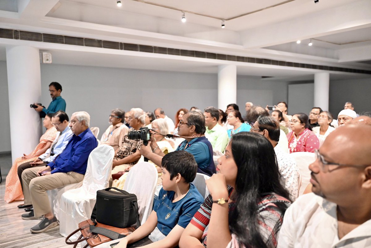 At Birla Academy of Art &amp; Culture this evening during my presentation on Rasmancha, Dolmancha &amp; Tulsimancha.